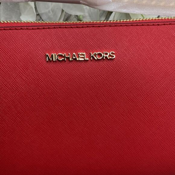 Michael Kors Jet Set Medium Saffiano Leather Crossbody Bag - Picture 4 of 14